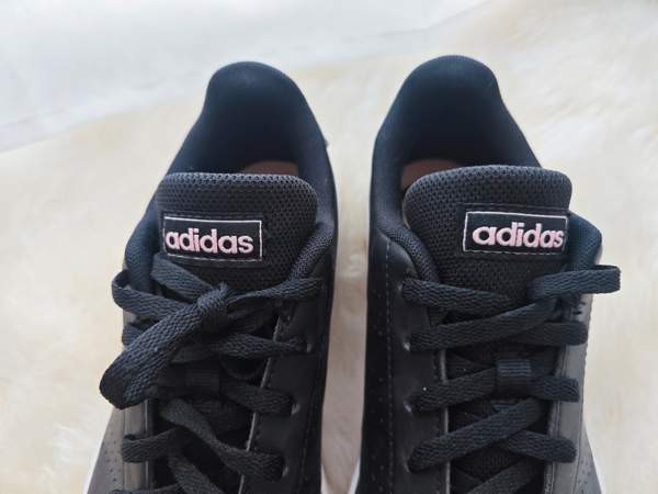 Adidas lenkkarit koko 36 2/3 Helsinki - photo 2