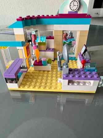 Lego friends eläinlääkäri/ eläinhoitola Turku