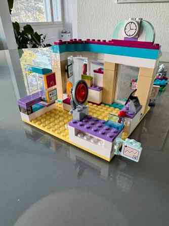 Lego friends eläinlääkäri/ eläinhoitola Turku