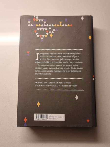 Riikka Pelo: Jokapäiväinen elämämme Helsinki – foto 3