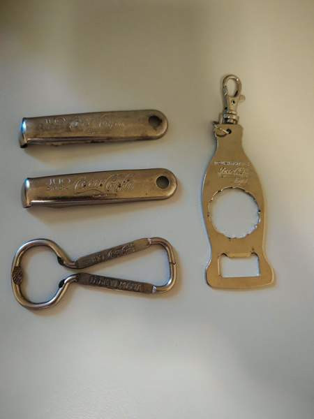 Coca-Cola pullonavaajia Akaa - valokuva 1