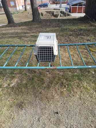 Kissankuljetuslaatikko  pieni ja näppärä Helsinki