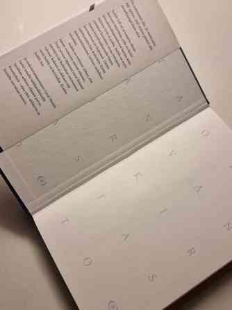 Carol Shields: Pikkuseikkoja Helsinki