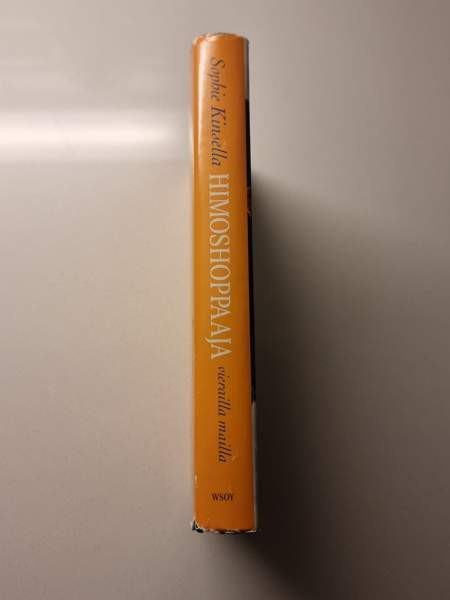 Sophie Kinsella: Himoshoppaaja vierailla mailla Helsinki – foto 2