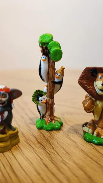 Kinder Madagaskar ja karate apina Jaervenpaeae – foto 4