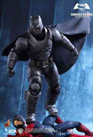 Hot Toys MMS349 BvS Armored Batman figuuri Тампере