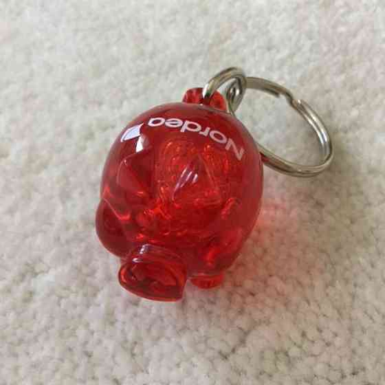 Nordea punainen possu avaimenperä Keuruu