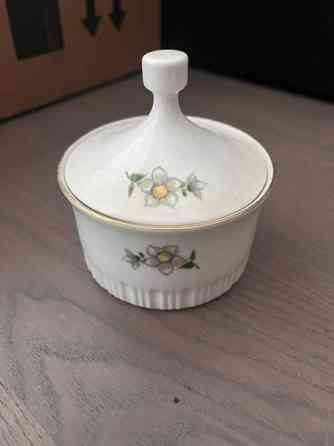 Kahla DDR:ssä valmistettu posliini astia Vantaa