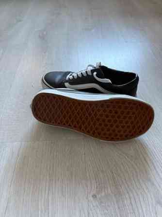 Nahkaiset vansit Pirkkala