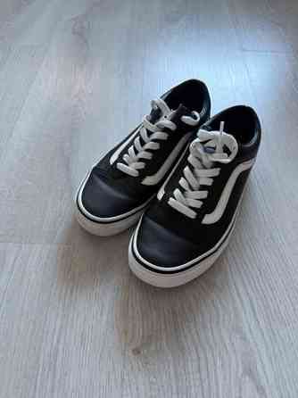 Nahkaiset vansit Pirkkala