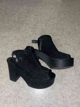 Mustat pitsi korkokengät Tampere