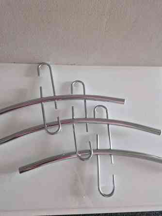 3 kpl Inno vaateripustin Helsinki