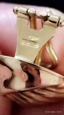 Kauniit korvakorut 18 karaatin kullasta Helsinki