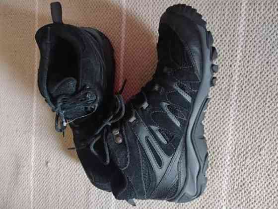 Merrell vedenpitävät ulkoilukengät/vaelluskengät Helsinki