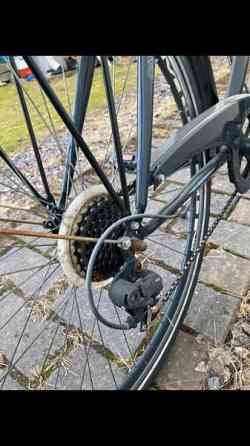 Nakamura miesten 28-tuumainen polkupyörä Jaervenpaeae