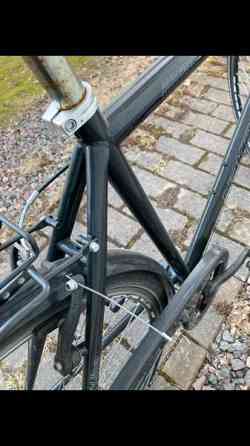 Nakamura miesten 28-tuumainen polkupyörä Jaervenpaeae