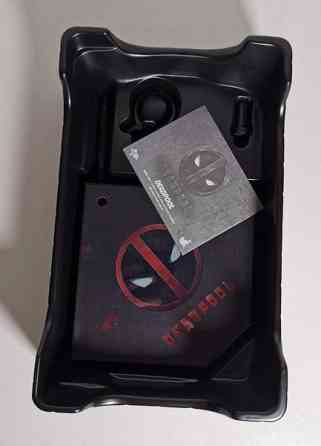 Hot Toys Deadpool MMS347 figuuri Tampere