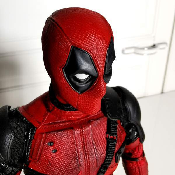 Hot Toys Deadpool MMS347 figuuri Tampere - valokuva 2
