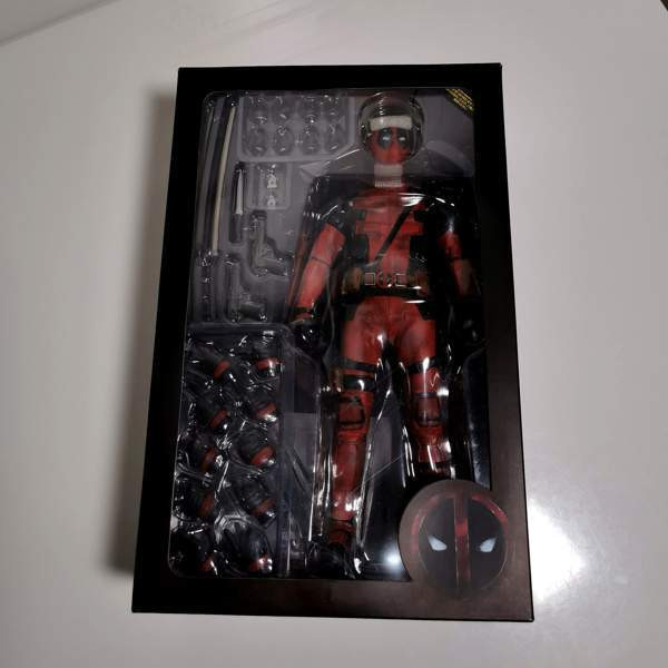 Hot Toys Deadpool MMS347 figuuri Tampere - valokuva 5