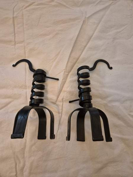 Metalliset kynttilänjalat korkeussäätimellä Helsinki - valokuva 2