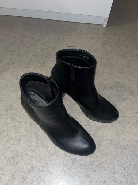 Korkeat nilkkurit Тампере - изображение 3