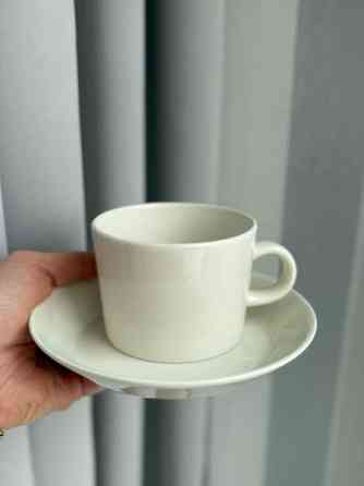 Iittala teema kuppi ja aluslautanen Lahti