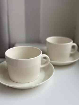 Iittala teema kuppi ja aluslautanen Lahti