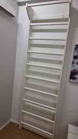 Puiset puolapuut leuanvetotangolla Espoo