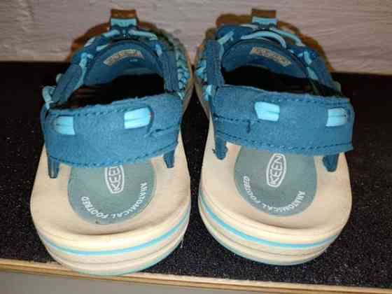 Veikeät Keen Uneek narusandaalit (25 cm/EU 38,5) Espoo