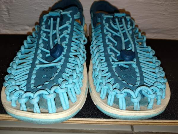 Veikeät Keen Uneek narusandaalit (25 cm/EU 38,5) Espoo – foto 4