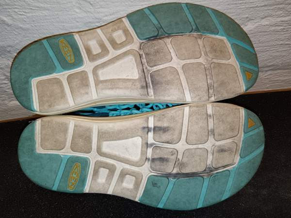 Veikeät Keen Uneek narusandaalit (25 cm/EU 38,5) Espoo – foto 7