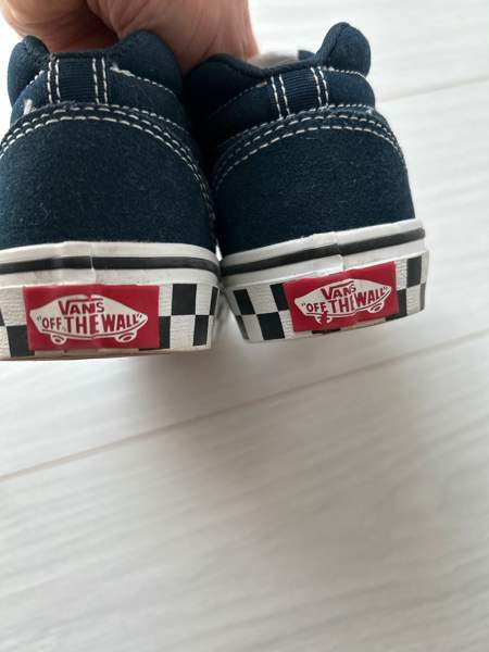 Lasten Vans lenkkarit 30 Helsinki - valokuva 2