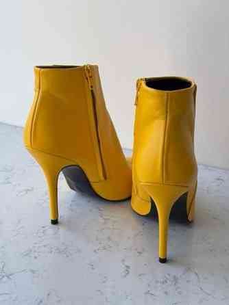 Keltaiset nilkkurit Topshop Helsinki