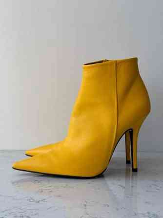 Keltaiset nilkkurit Topshop Helsinki