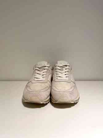 YAYA valkoiset lenkkarit Helsinki