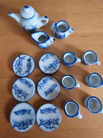 Nukkekodin astioita Vantaa