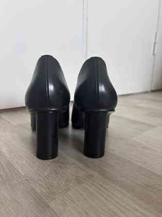 Marimekko nahkaiset korkokengät Helsinki