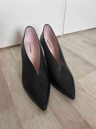 Marimekko nahkaiset korkokengät Helsinki