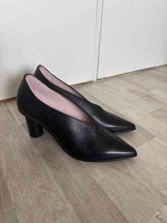 Marimekko nahkaiset korkokengät Helsinki