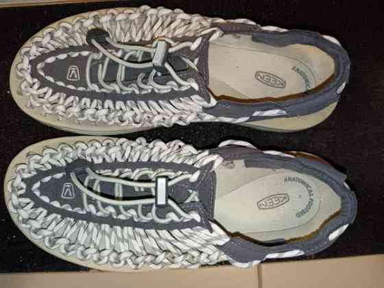 Hauskat Keen Uneek narusandaalit (25 cm/EU 38,5) Espoo