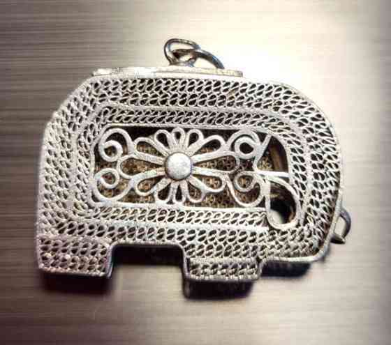 Vintage elefantti riipus Kaarina