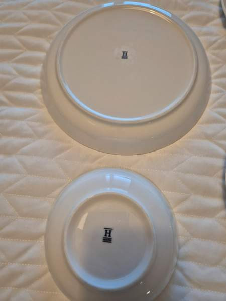 Valkoiset House lautaset Oulu - valokuva 3