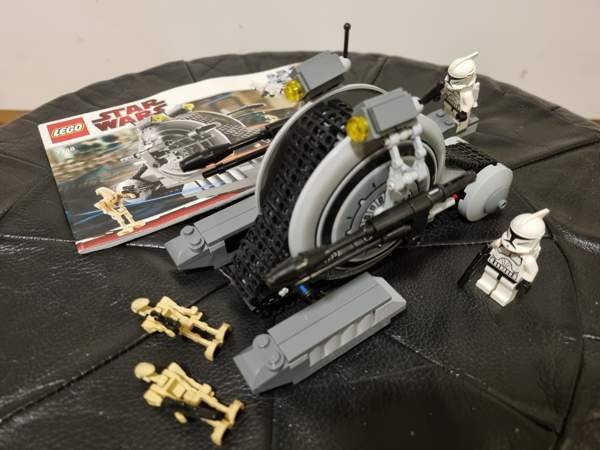 Lego SW 7748 Corporate Alliance Tank Droid Валкеакоски - изображение 1