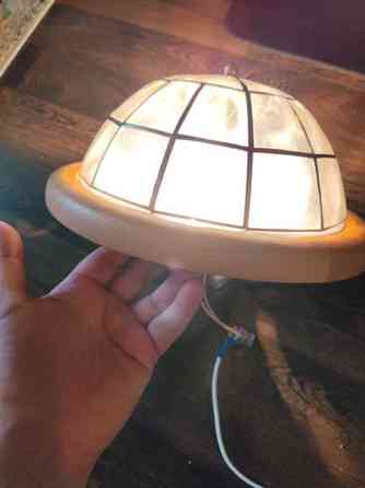 Tiffany tyylinen simpukka valaisin Kouvola