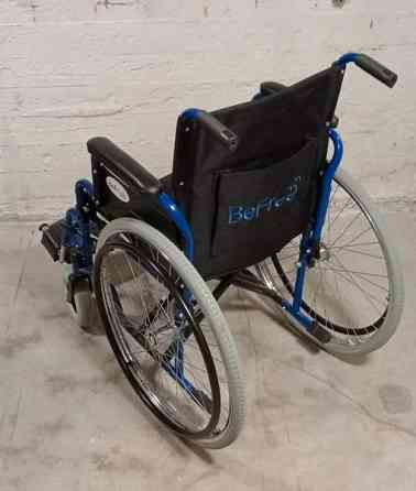 Myydään ehjä hyväkuntoinen pyörätuoli. Lahti