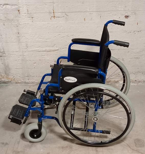 Myydään ehjä hyväkuntoinen pyörätuoli. Lahti – foto 4