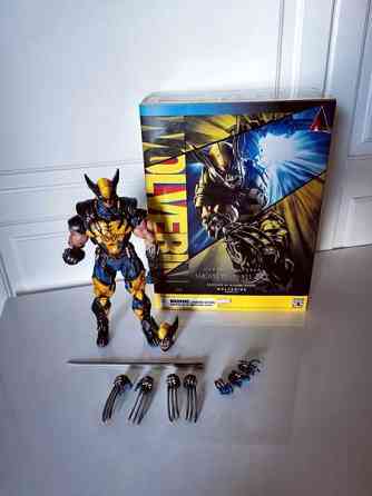 Square Enix Variant Play Arts Marvel Universe Wolverine figuuri Tampere