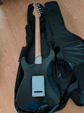 Sähkökitara + laukku Kajaani