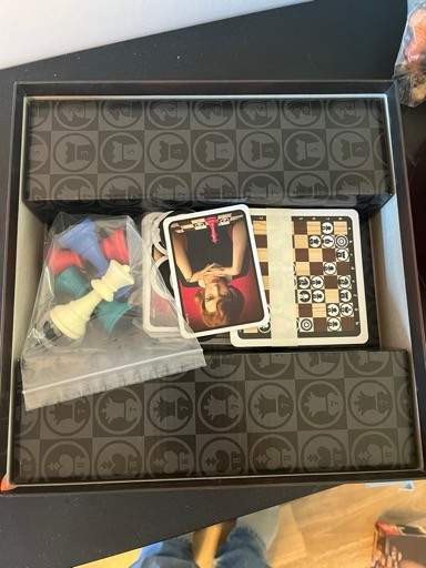 Netflix Queen’s Gambit lautapeli (uusi) Tampere - photo 3