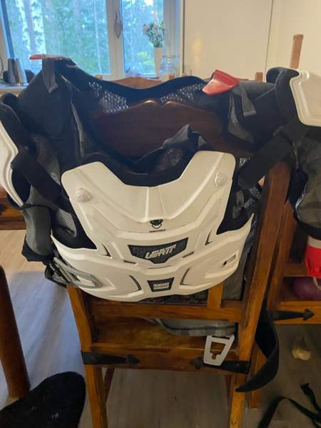 Leatt rintapanssari Kuopio – foto 2